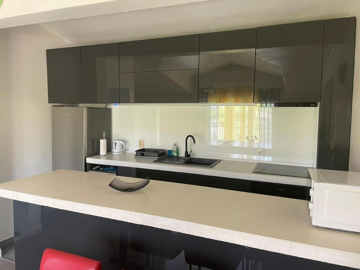Sweet Apartment In Quiet Part Of Split Eksteriør billede